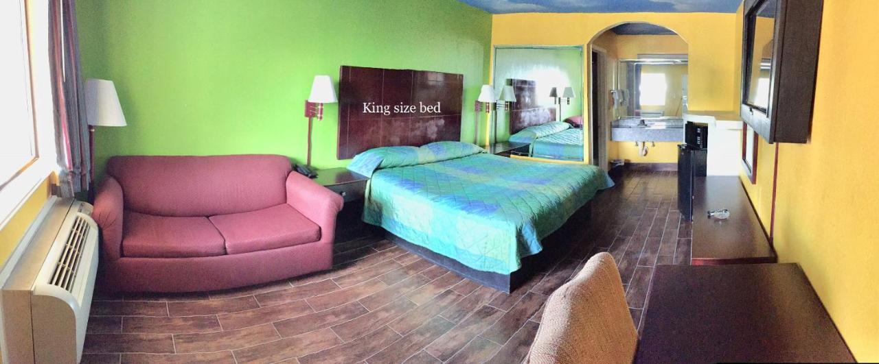 Luxury Inn Channelview Bagian luar foto