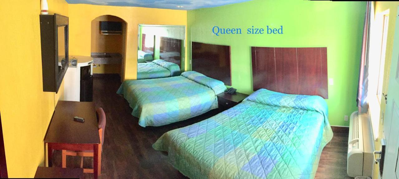 Luxury Inn Channelview Bagian luar foto