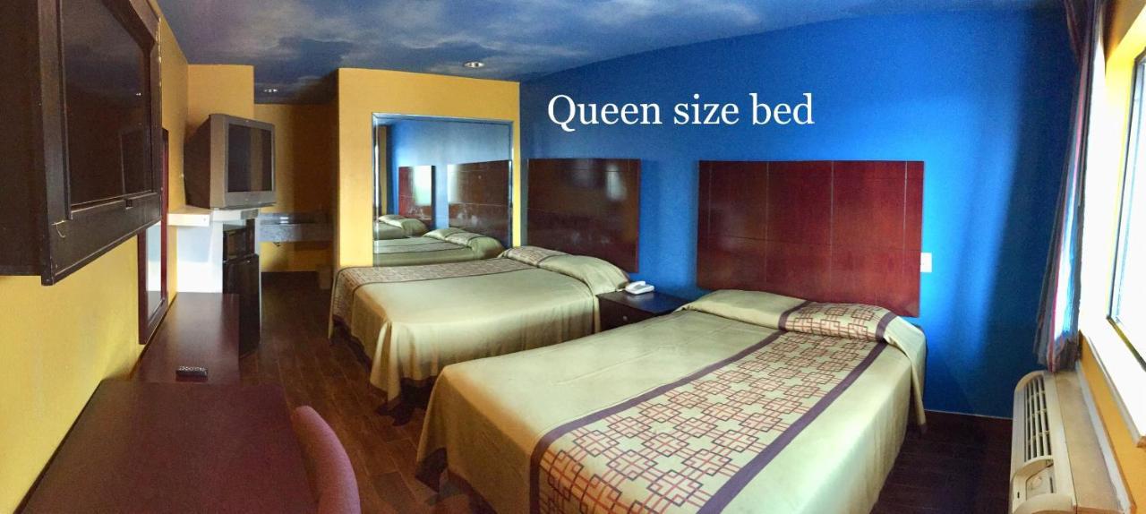 Luxury Inn Channelview Bagian luar foto