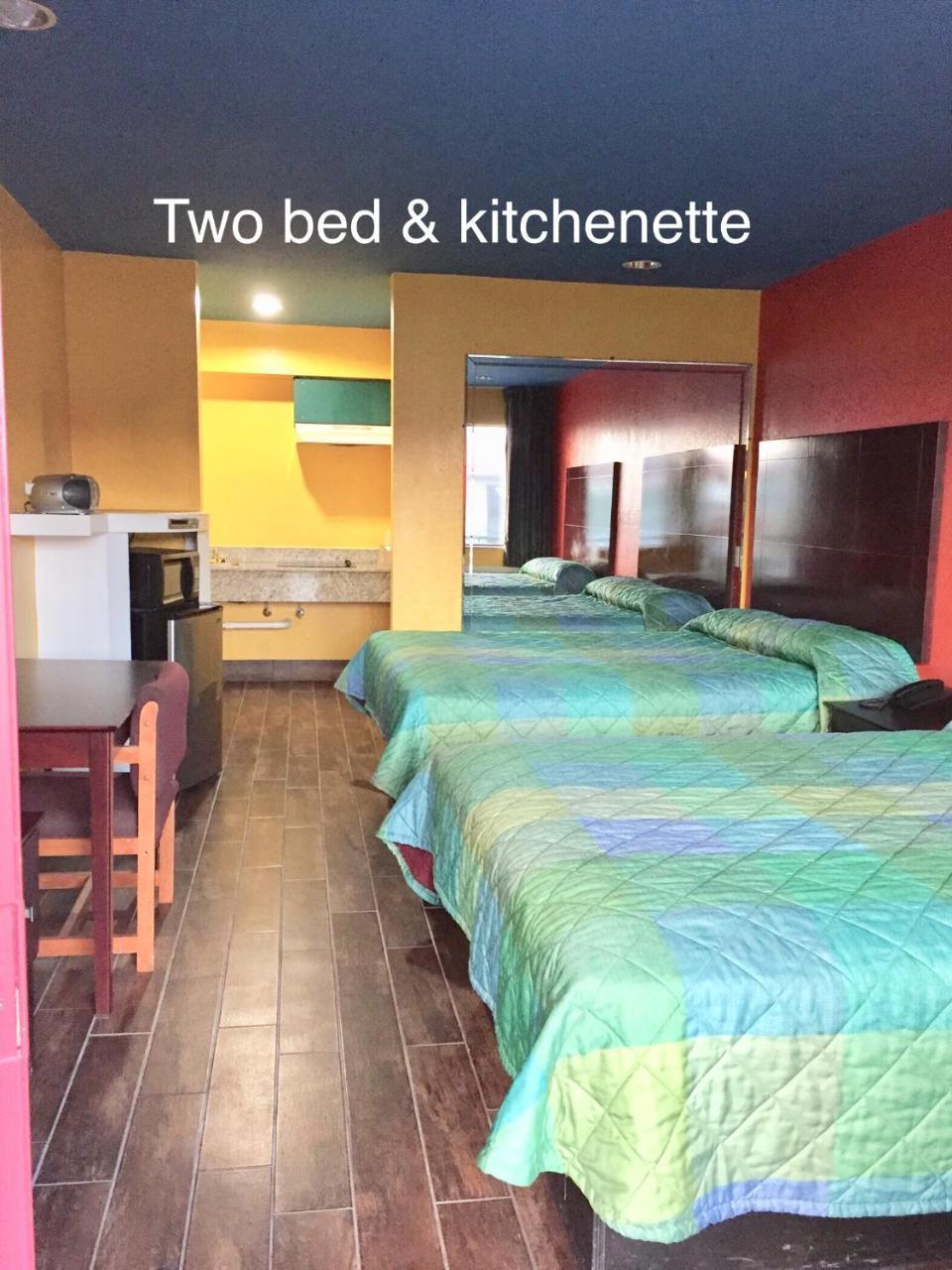 Luxury Inn Channelview Bagian luar foto