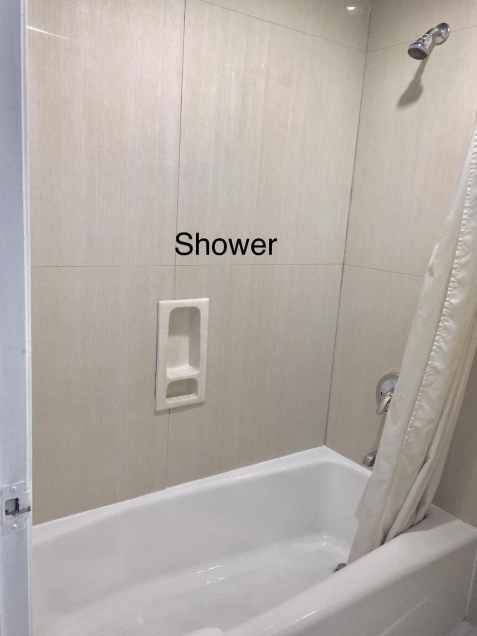 Luxury Inn Channelview Bagian luar foto